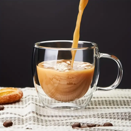 Ceașcă de cafea elegantă cu pereți dubli cu mâner 150 ml