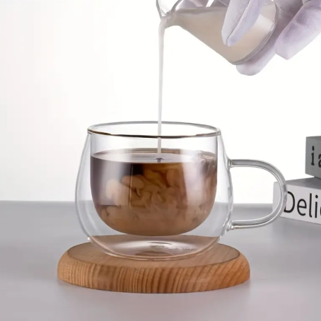 Cana de cafea cu pereți dubli și mâner 150 ml