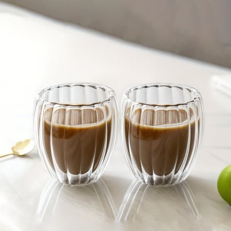 Set de 2 pahare cu pereți dubli, cu nervuri, de 150 ml – design elegant în relief