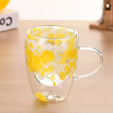 Cană cu pereți dubli, cu motive florale și flori galbene încorporate, 350 ml