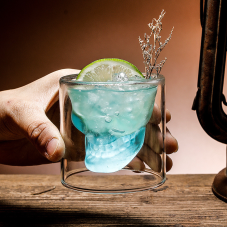 Pahar sofisticat cu pereți dubli în formă de craniu, 150 ml - design original pentru băuturi și cocktailuri