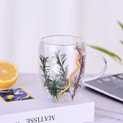 Cană cu pereți dubli cu șerpi și crenguțe încorporate și mâner, 350 ml