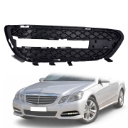Grilă pentru lumina de zi stânga în bara față pentru Mercedes E-Class W212 (2009-2013)